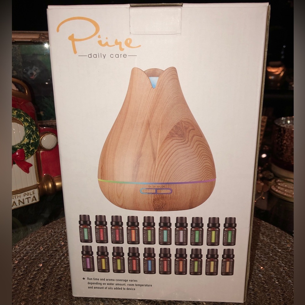 NEW Pure Daily Aromatherapy Diffuser w/20 essential Oils